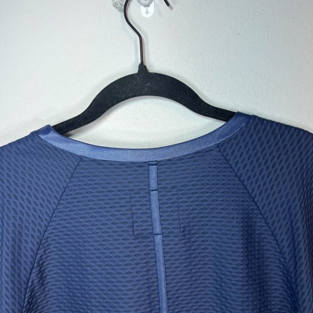 Koral Sofia Mesh Long Sleeve Shirt Top Midnight Blue Pullover Textured UV Medium - Picture 12 of 16